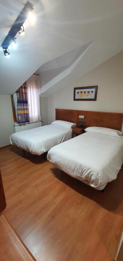 Hotel Gomar San Martin de Moncayo Bagian luar foto